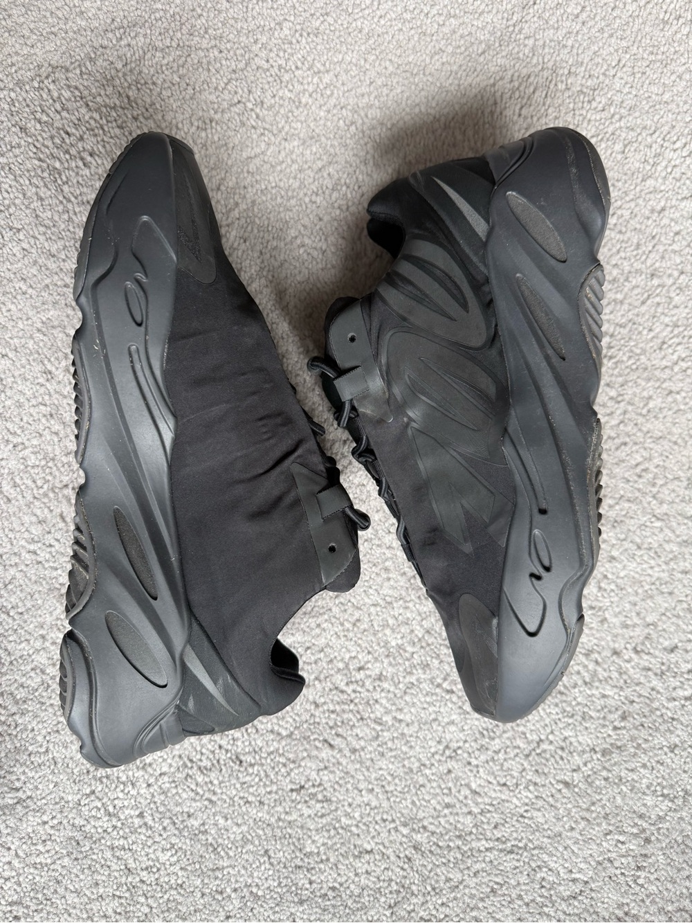 Yeezy 700 MNVN Triple Black